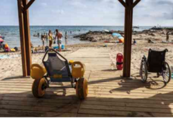 Calp establece un sistema de cita previa para hacer uso de las playas adaptadas